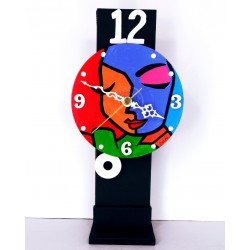 31. Reloj redondo de péndulo 12x25cm. Frida