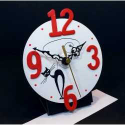 24. Reloj redondo sobremesa 15x12cm. Fredy